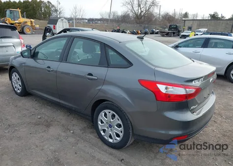 2012 Ford Focus Se z USA, uszkodzony, nr VIN 1FAHP3F23CL319524